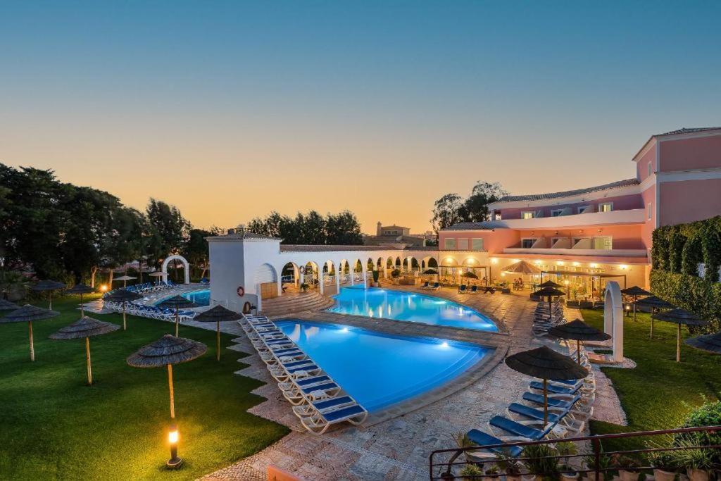 Praia Da Rocha, Vila Rosa, T1, Piscinas, Parqueamento E Internet By Ig Portimão Dış mekan fotoğraf