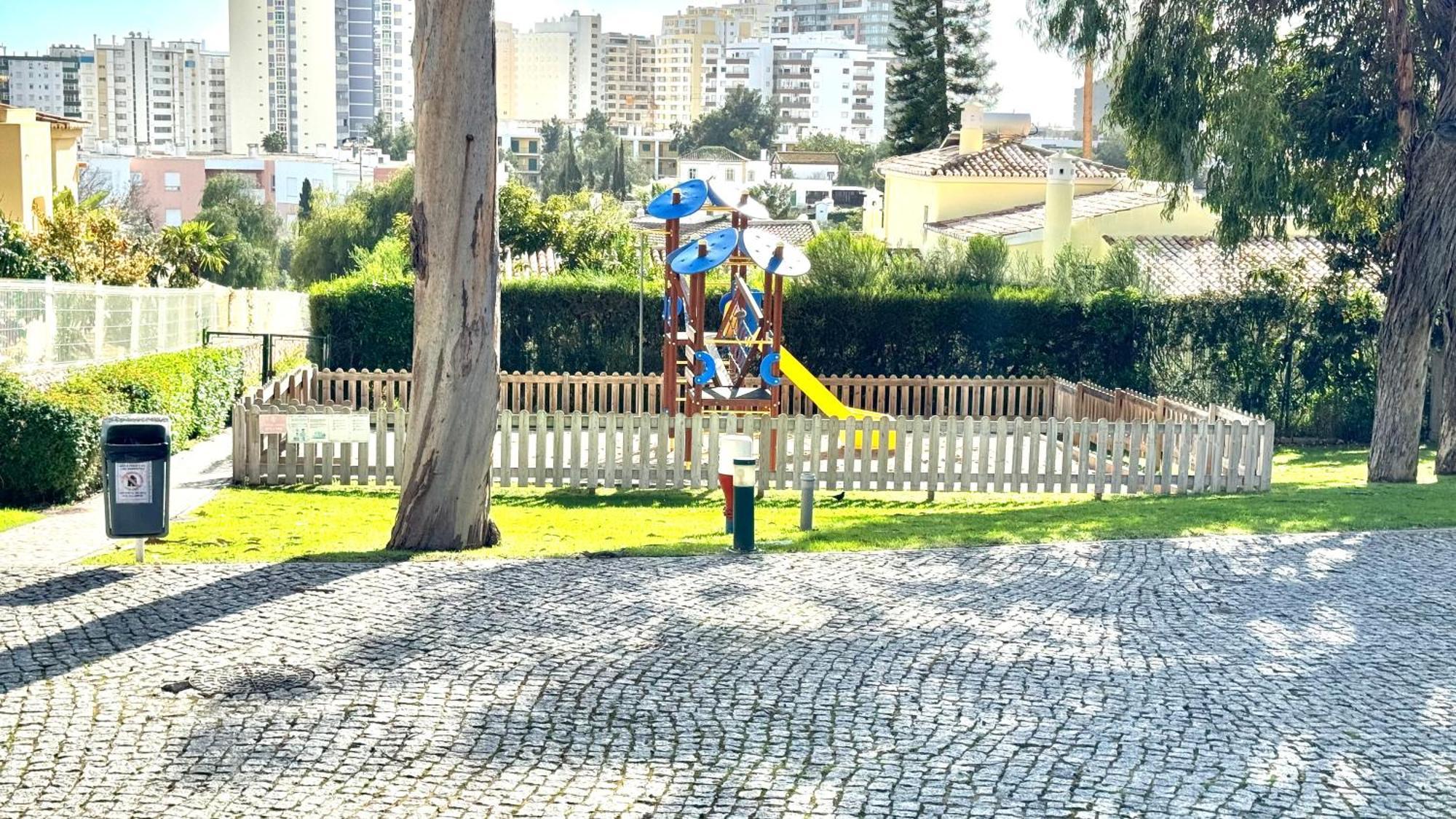 Praia Da Rocha, Vila Rosa, T1, Piscinas, Parqueamento E Internet By Ig Portimão Dış mekan fotoğraf